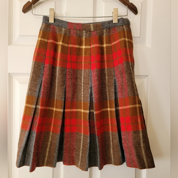Vintage Dresses & Skirts - Vtg 60s Pleated Wool Skirt Academia Plaid School Girl Punk Women Juniors Small